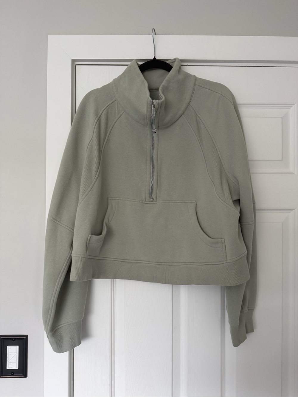 Auth. ✅ Lululemon Scuba Funnel Neck in “Jade Grey” Size XL/XXL💚🩶